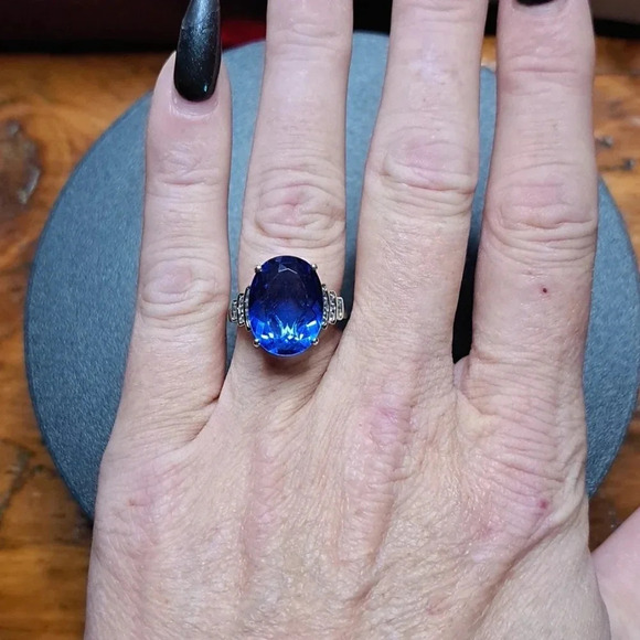 Color Change Fluorite & White Zircon Ring. - Picture 2 of 10